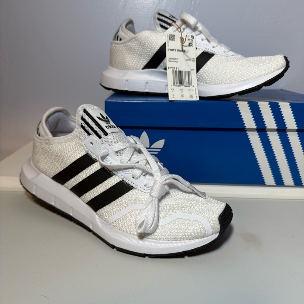 NEW Adidas Swift Run X Sneakers